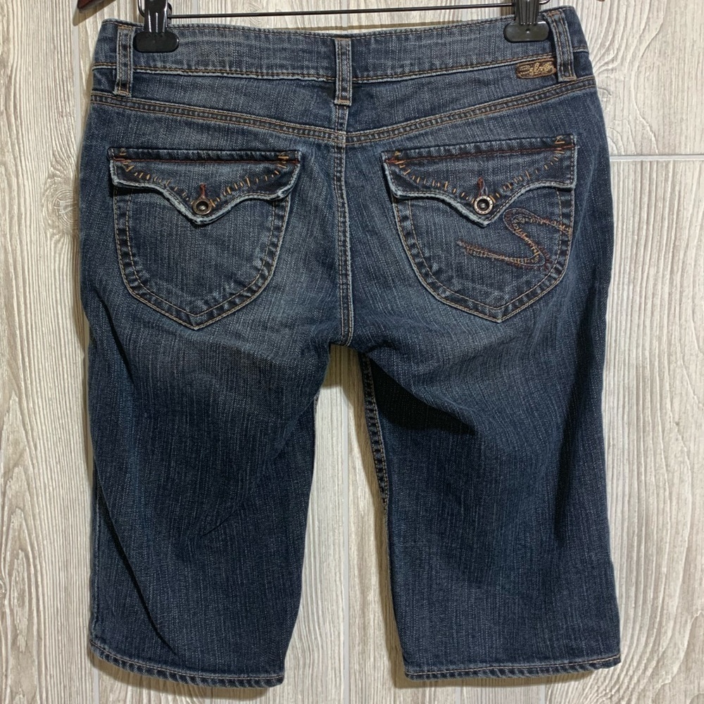 Silver Jeans Nina Denim Bermuda Shorts Snap Back Pockets Size 28 - Picture 4 of 10